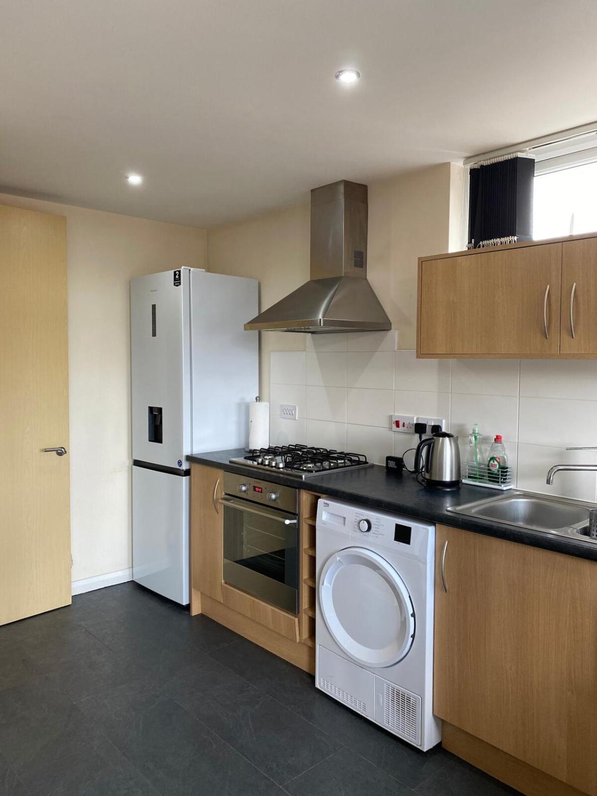 Holiday home Comfortable 3-storey House With Free Car Parking *