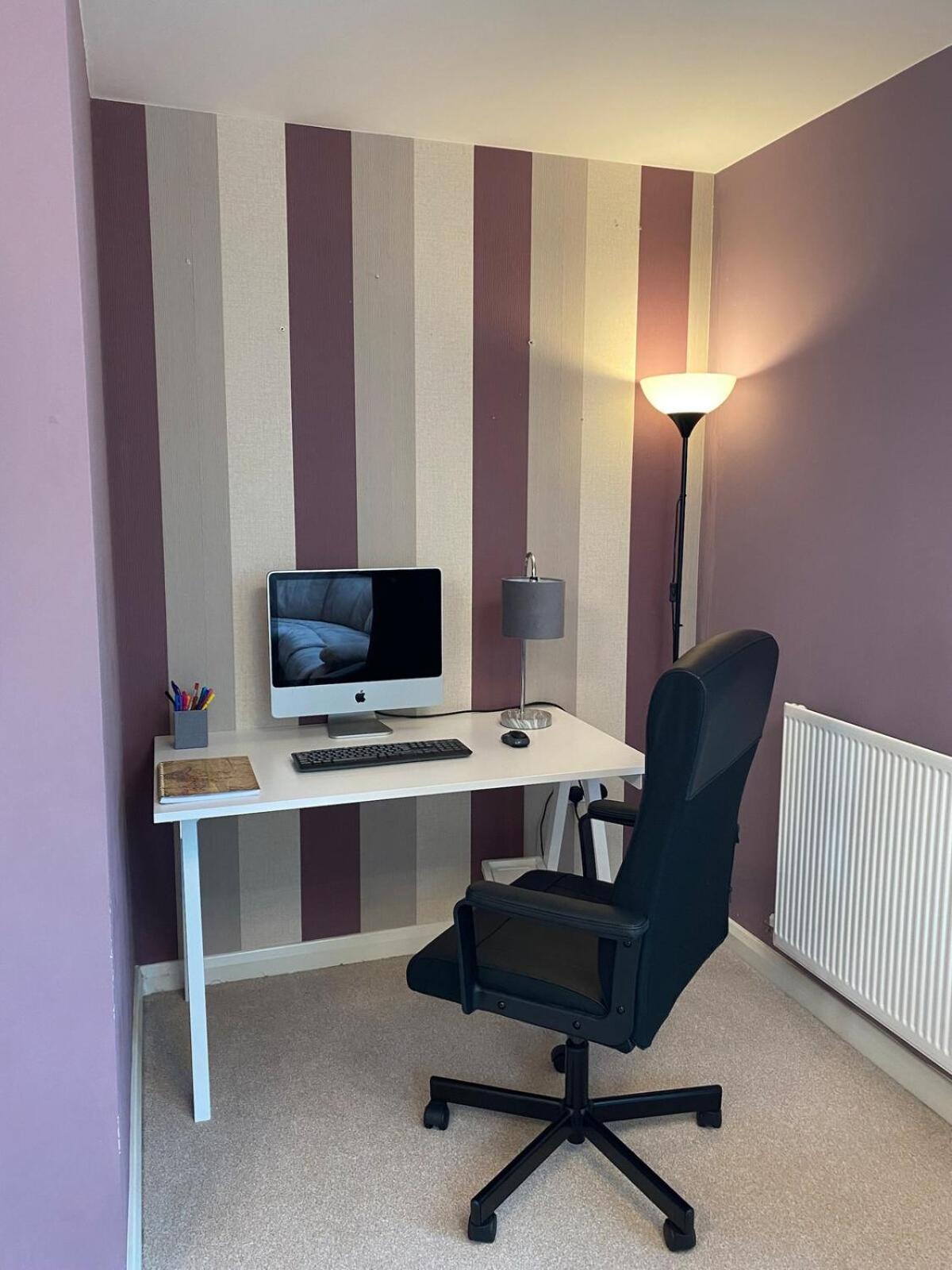 Comfortable 3-storey House With Free Car Parking * Manchester